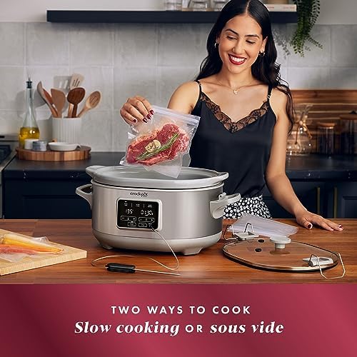 Crock-Pot 7 Quart Programmable Cook & Carry Slow Cooker - Choice 717